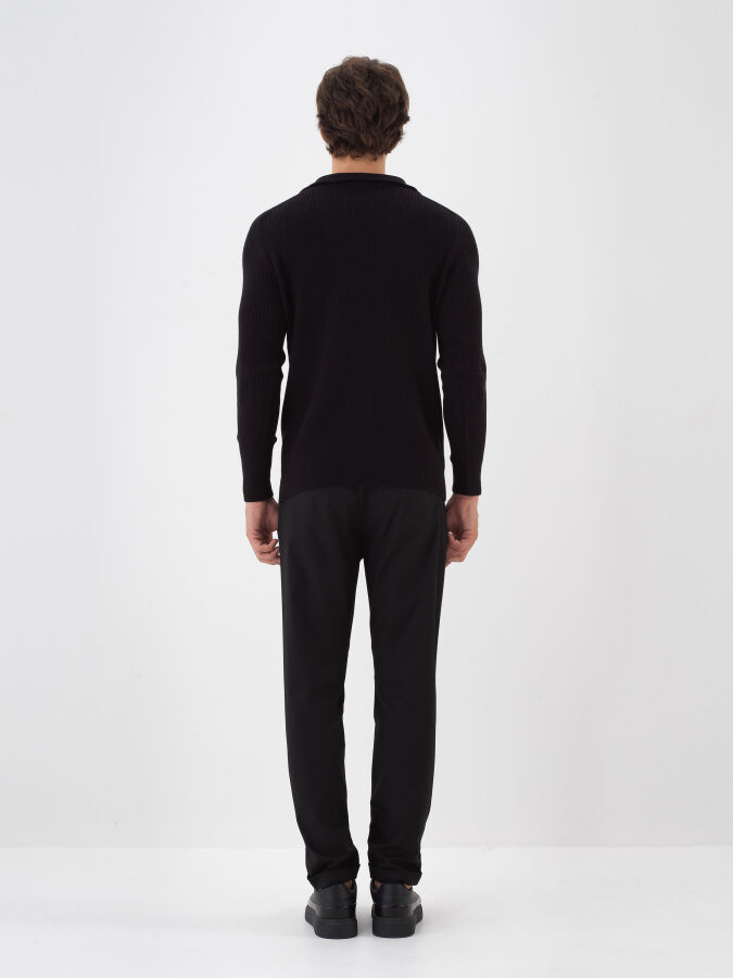 Siyah Doğal Yün Dokulu Regular Fit Kazak - Xint