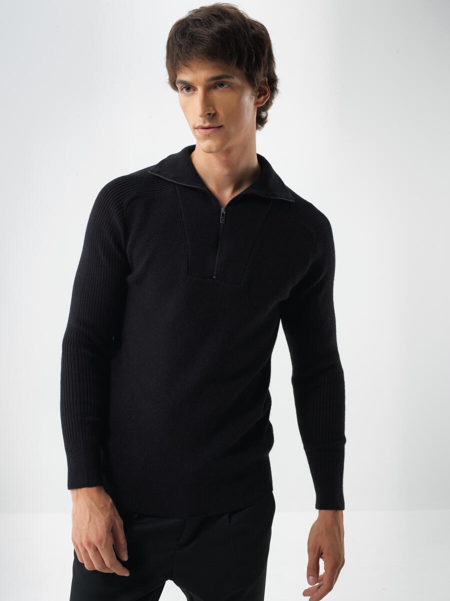 Siyah Doğal Yün Dokulu Regular Fit Kazak - 2