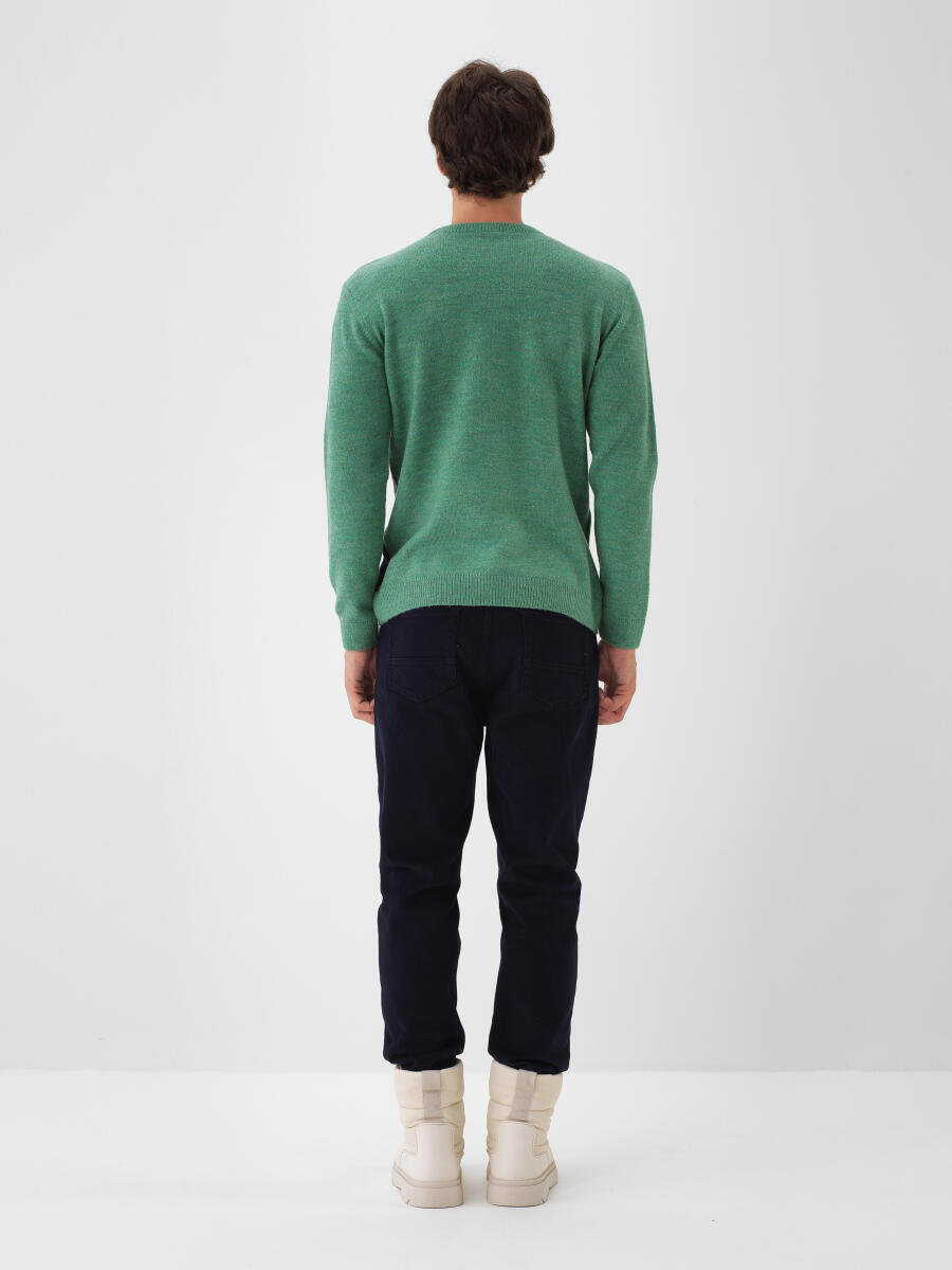 Yeşil Yumuşak Dokulu Regular Fit Kazak - 4