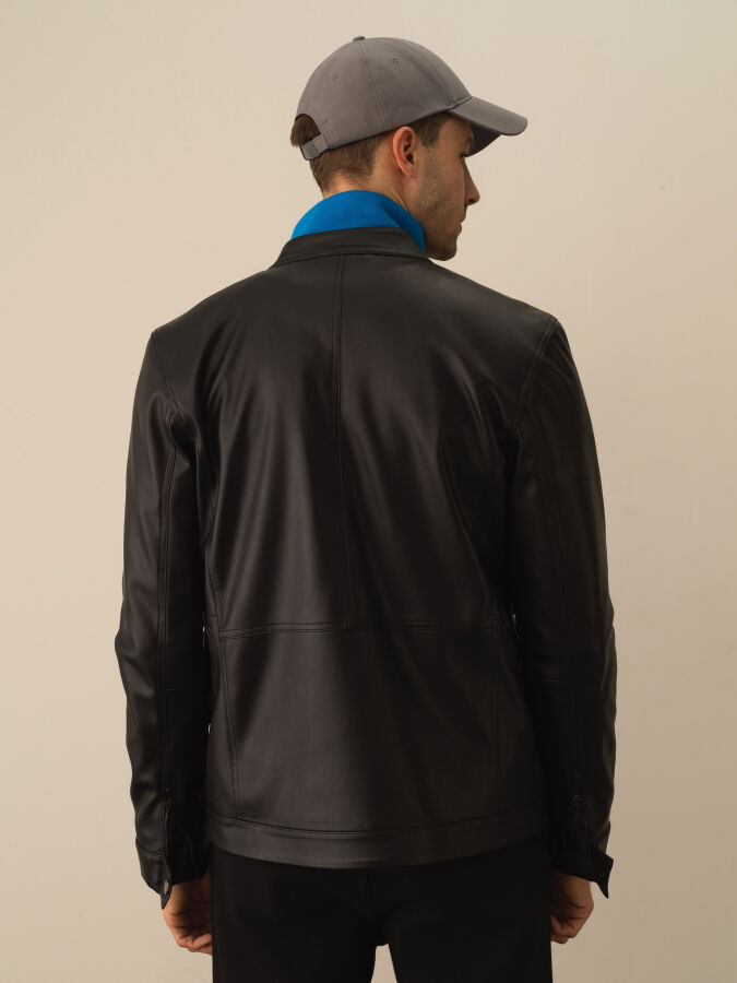 Siyah Regular Fit Hakim Yaka Deri Görünümlü Mont - 3