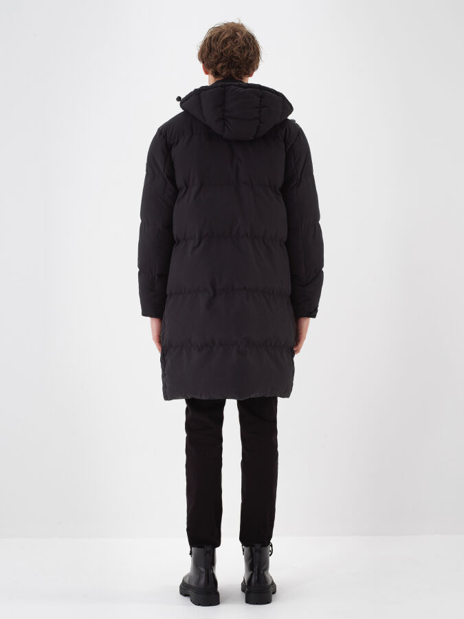 Siyah Formunu Koruyan Regular Fit Mont - Xint