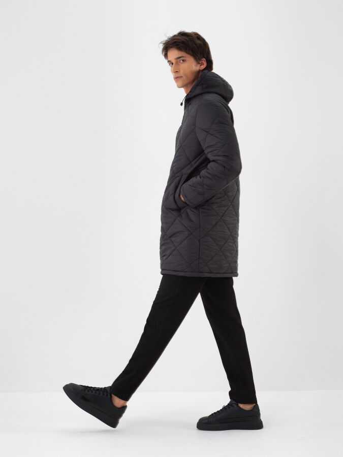 Siyah Formunu Koruyan Regular Fit Mont - Xint