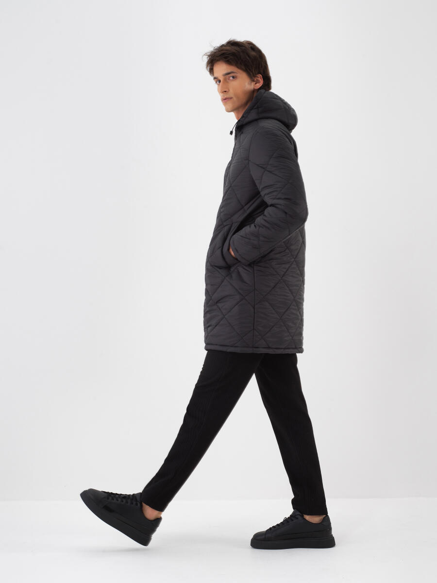 Siyah Formunu Koruyan Regular Fit Mont - 3