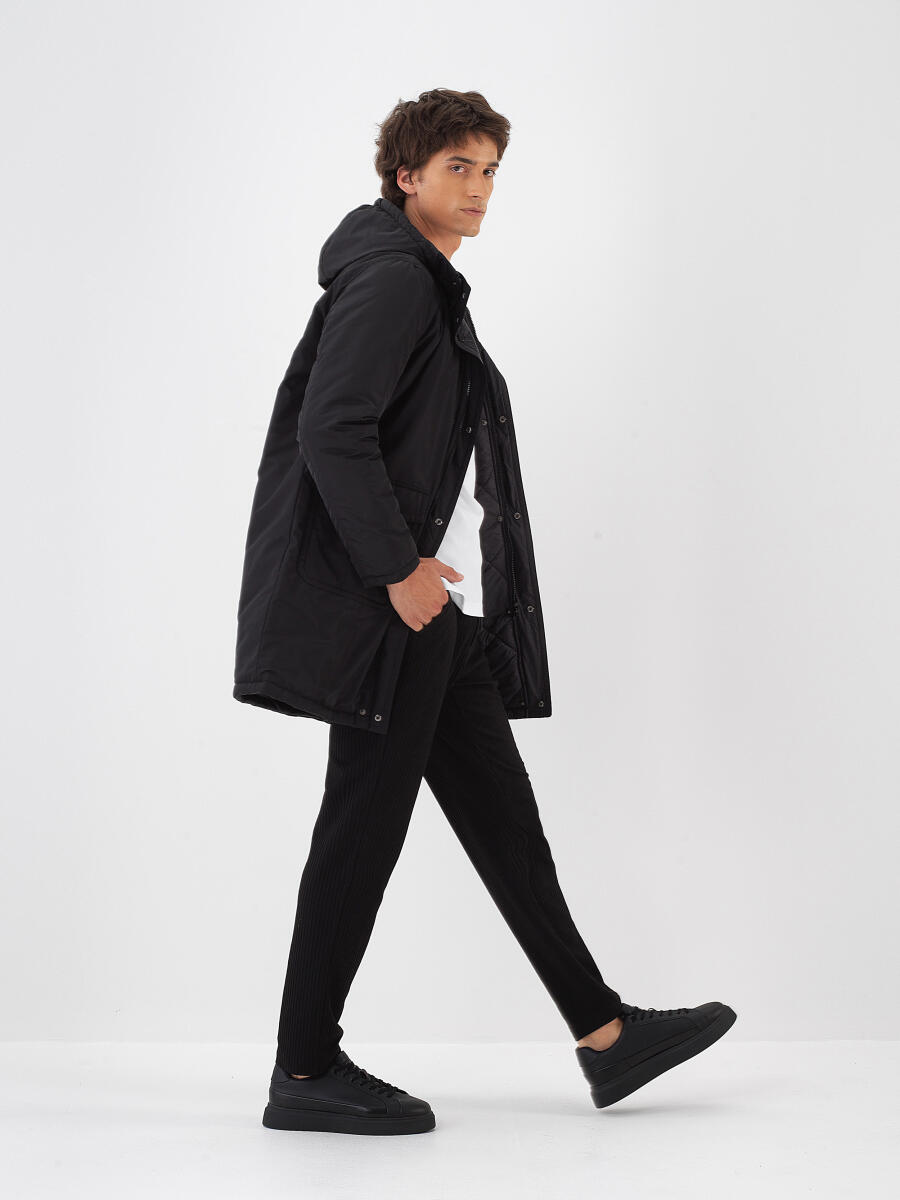 Siyah Formunu Koruyan Regular Fit Mont - 4