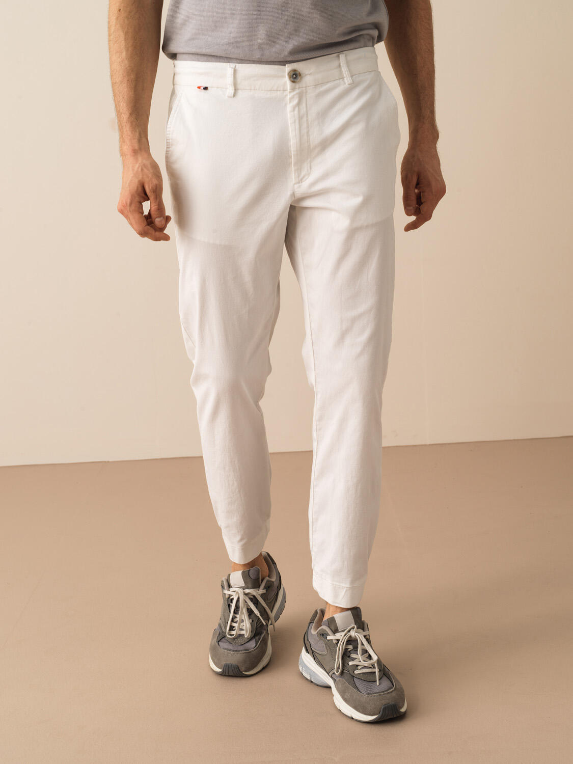 Kırık Beyaz Pamuk Dokulu Slim Fit Pantolon