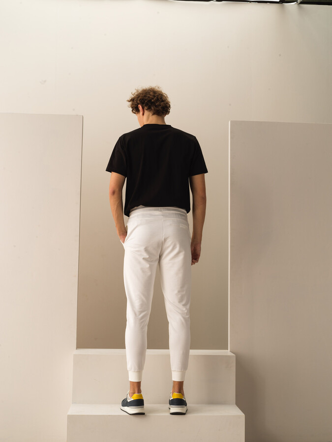 Kırık Beyaz Pamuk Dokulu Slim Fit Pantolon - 4