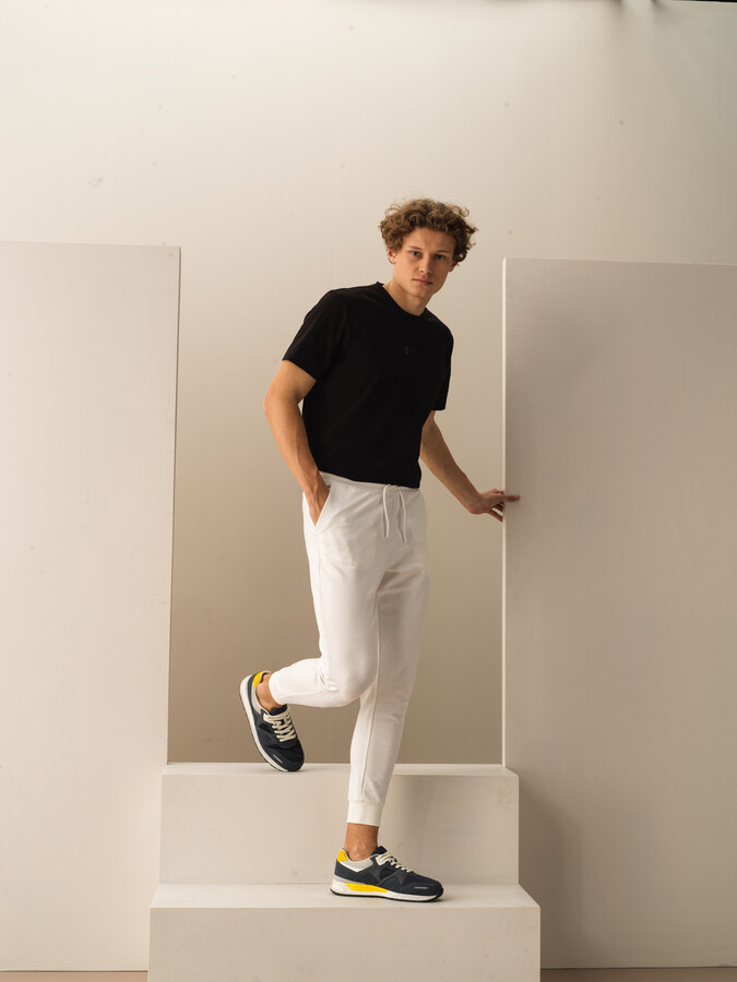 Kırık Beyaz Pamuk Dokulu Slim Fit Pantolon - 3
