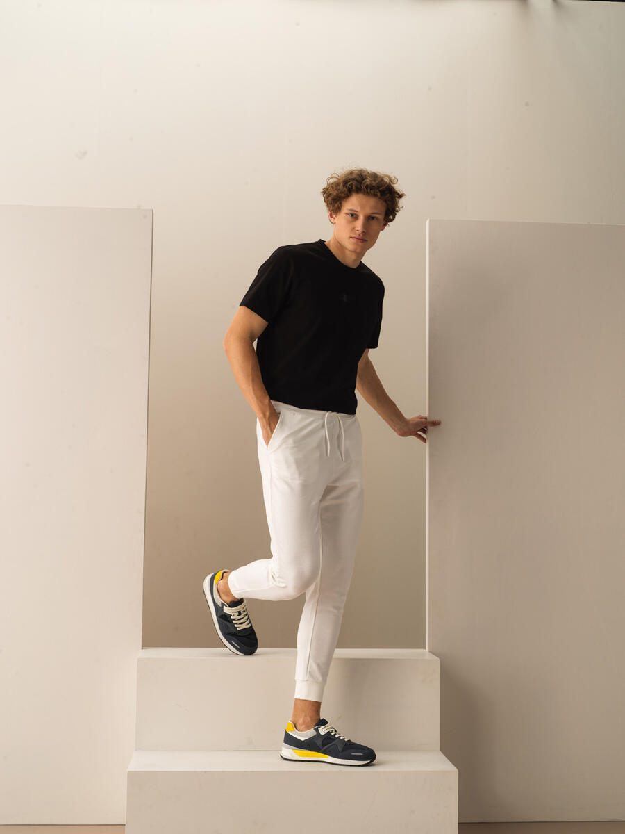 Kırık Beyaz Pamuk Dokulu Slim Fit Pantolon - 3