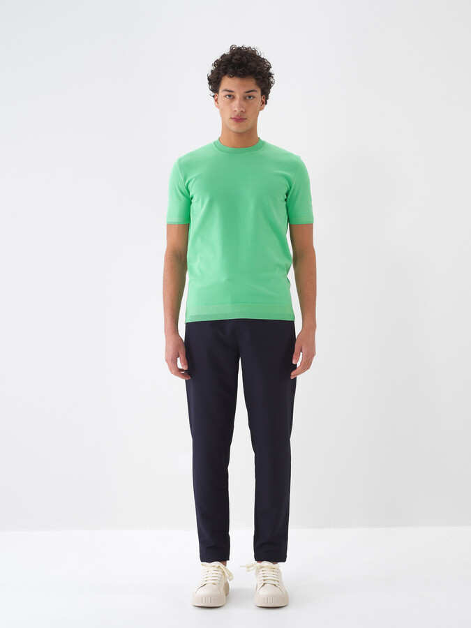Lacivert Doğal Dökümlü Slim Fit Pantolon (1)