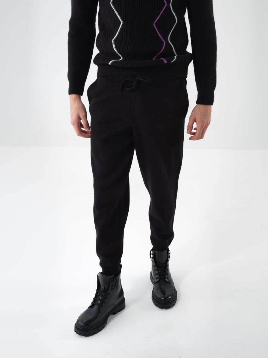 Siyah Doğal Yün Dokulu Regular Fit Pantolon