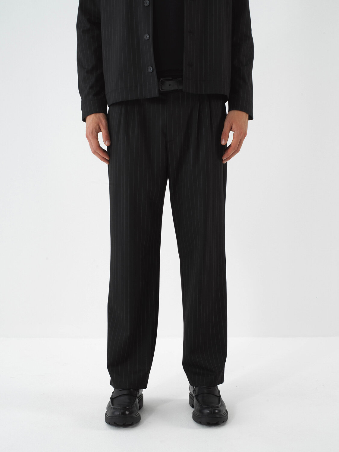 Siyah Esnek Dokulu Regular Fit Pantolon - Xint