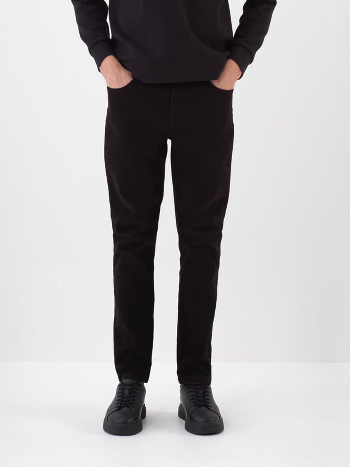 Siyah Pamuk Dokulu Slim Fit Pantolon