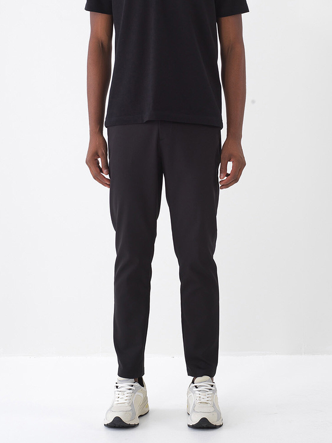 Siyah Pamuk Dokulu Slim Fit Pantolon