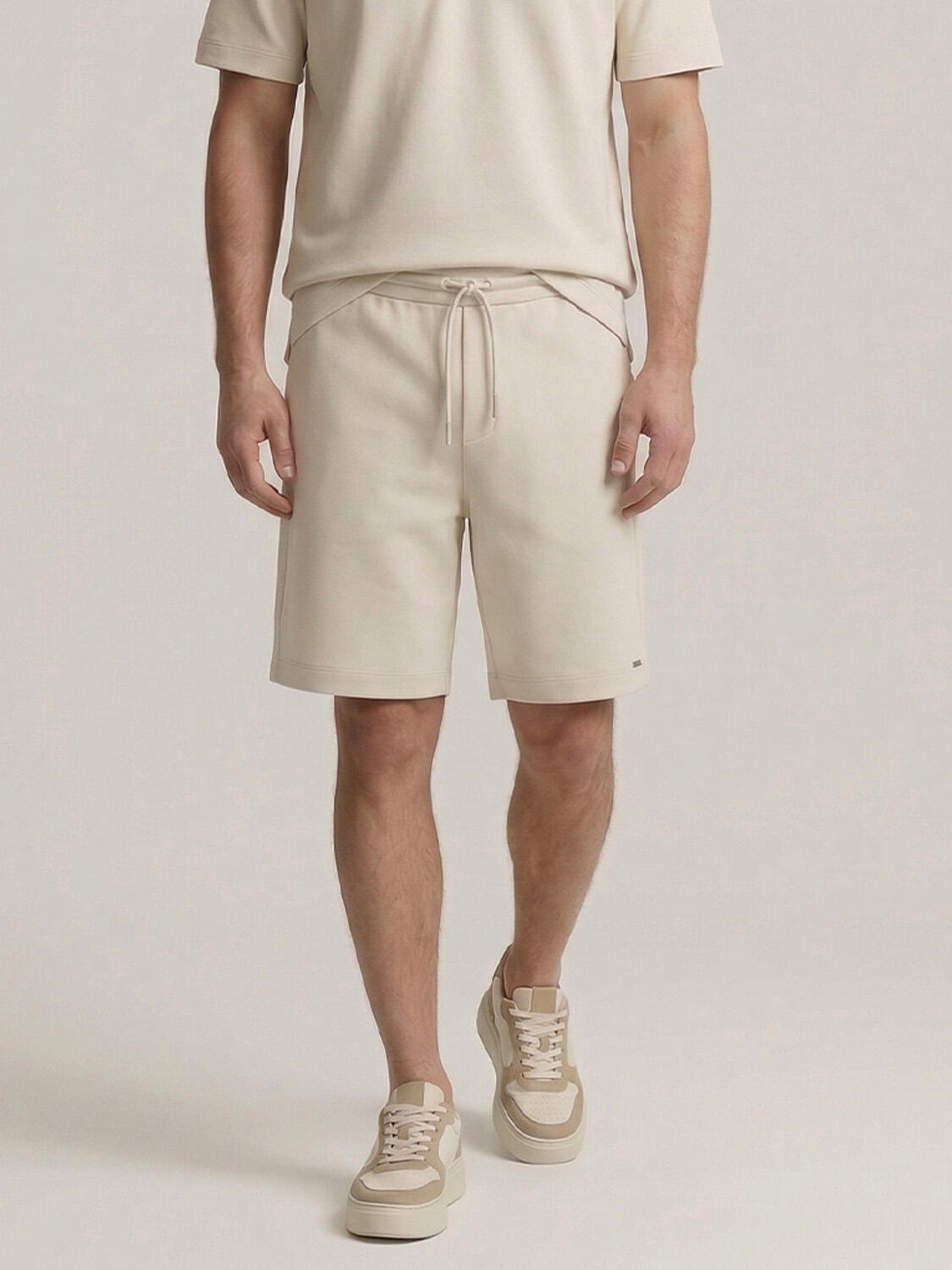 Bej Doğal Dökümlü Regular Fit Şort - 1