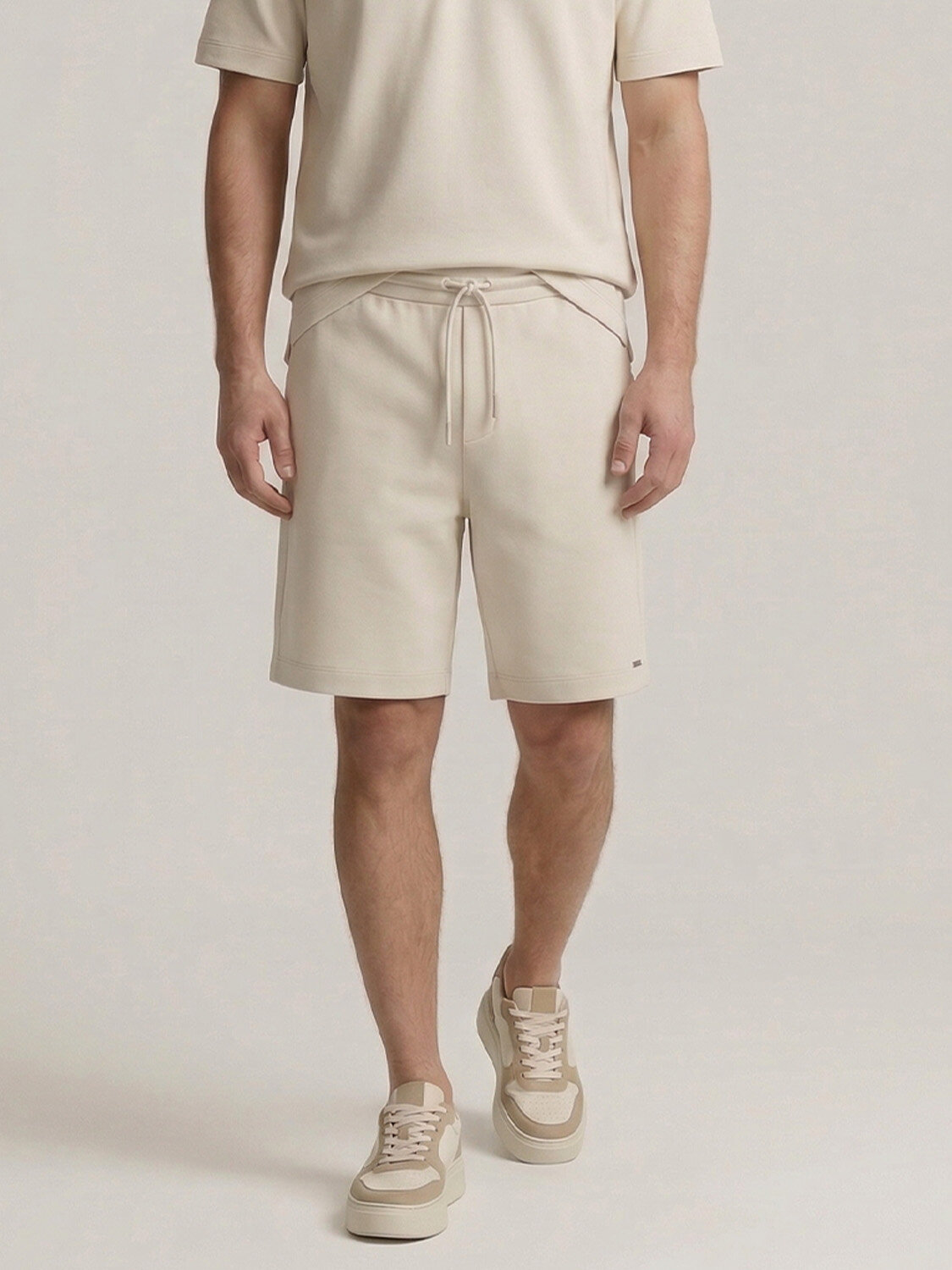 Bej Doğal Dökümlü Regular Fit Şort