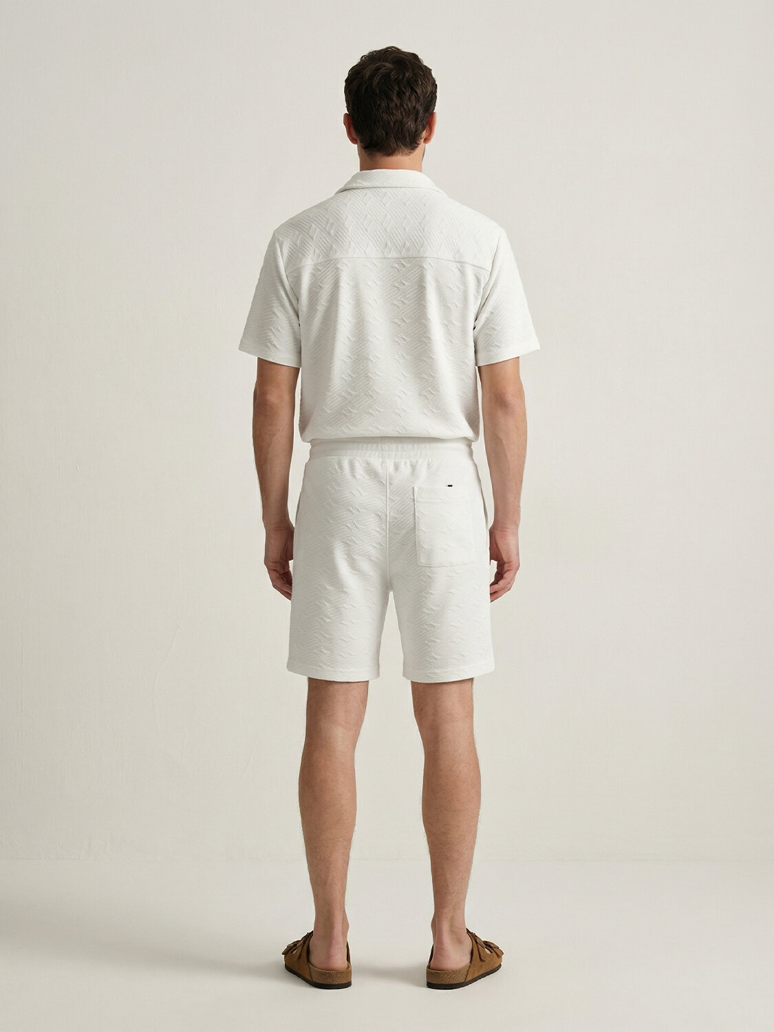 Beyaz Doğal Dökümlü Regular Fit Şort - 3