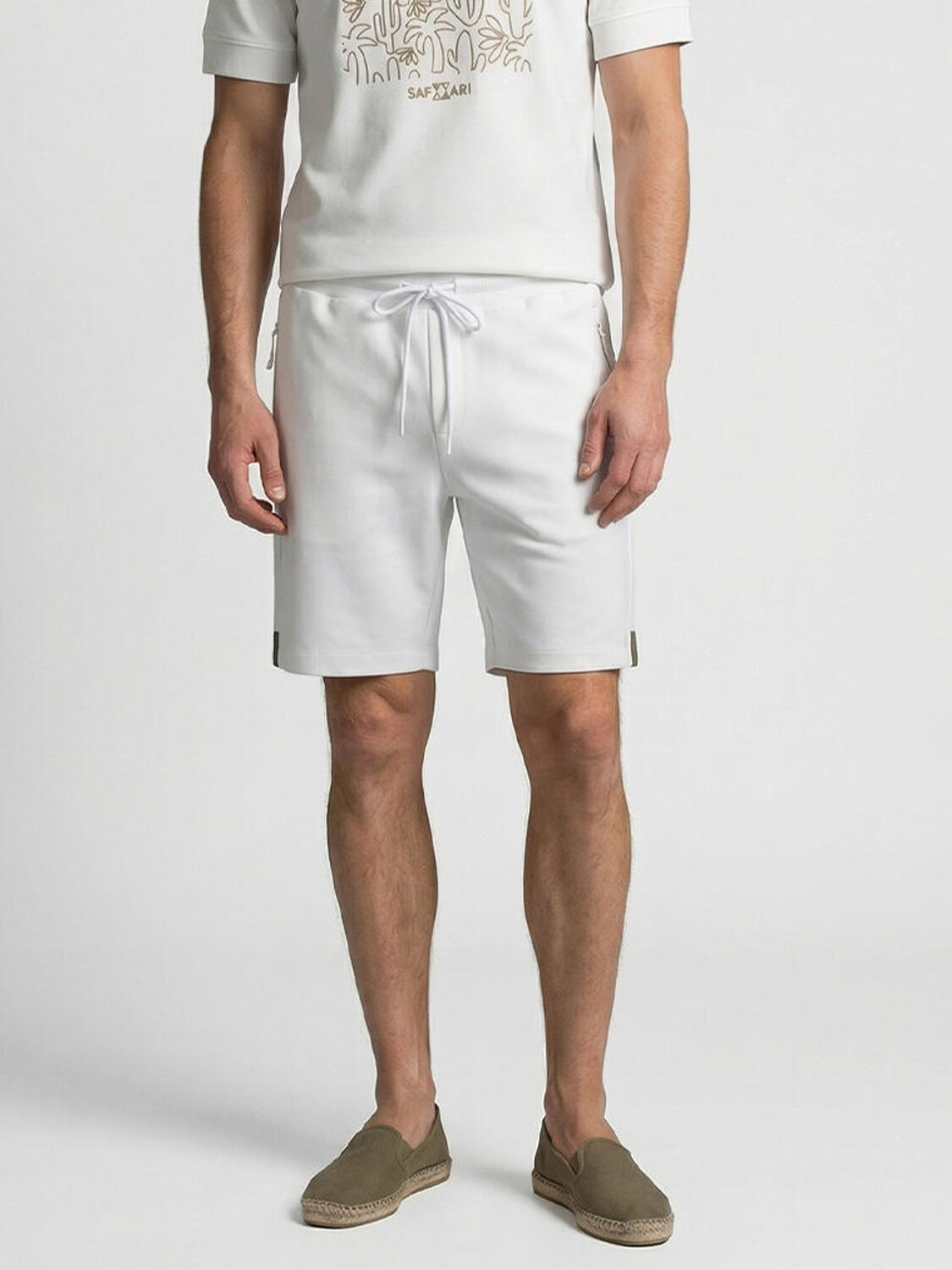 Beyaz Pamuk Dokulu Regular Fit Şort