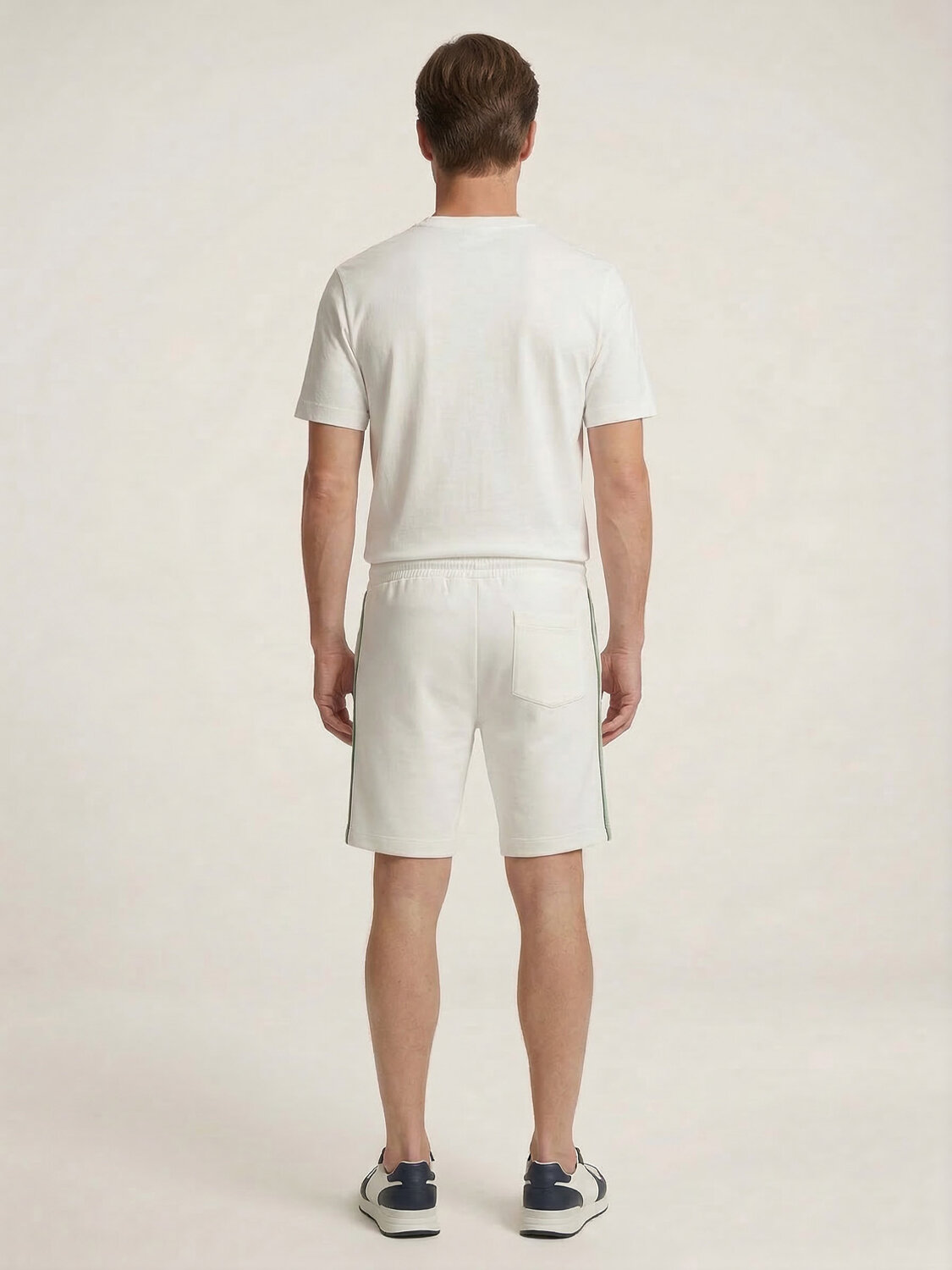 Beyaz Pamuk Dokulu Regular Fit Şort - 4