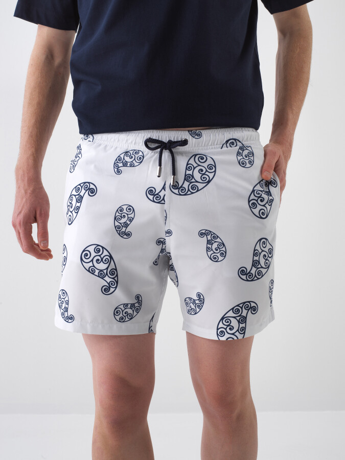 Beyaz Formunu Koruyan Regular Fit Şort