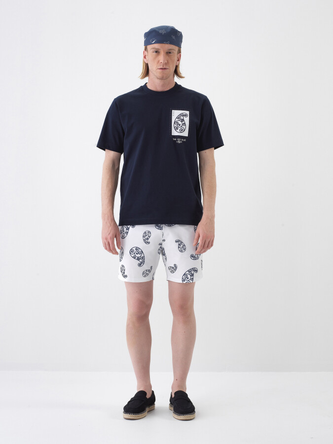 Beyaz Formunu Koruyan Regular Fit Şort (1)