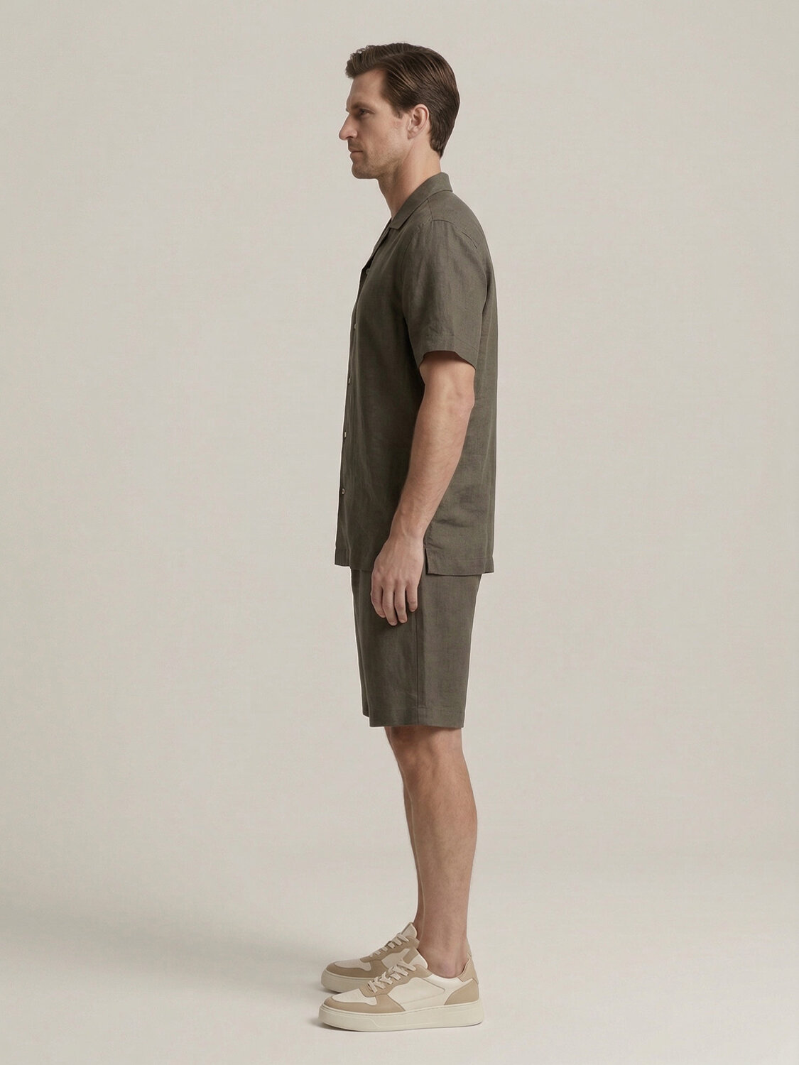 Haki %100 Keten Regular Fit Şort (3)