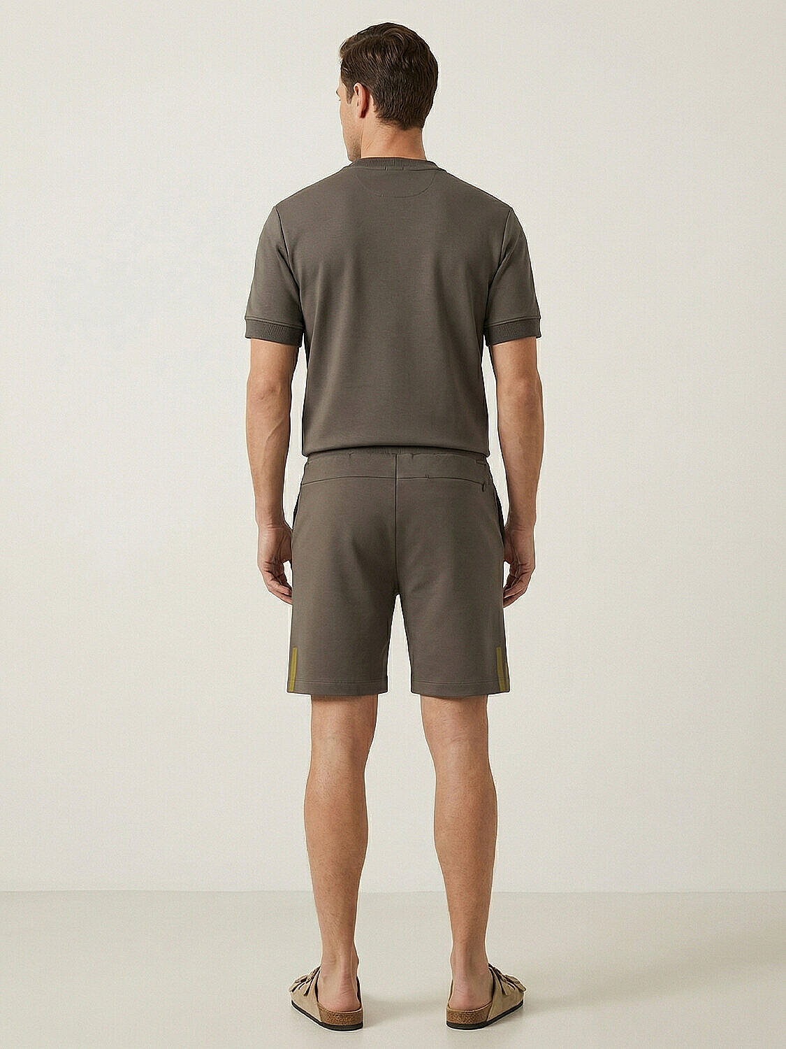 Haki Pamuk Dokulu Regular Fit Şort - 3