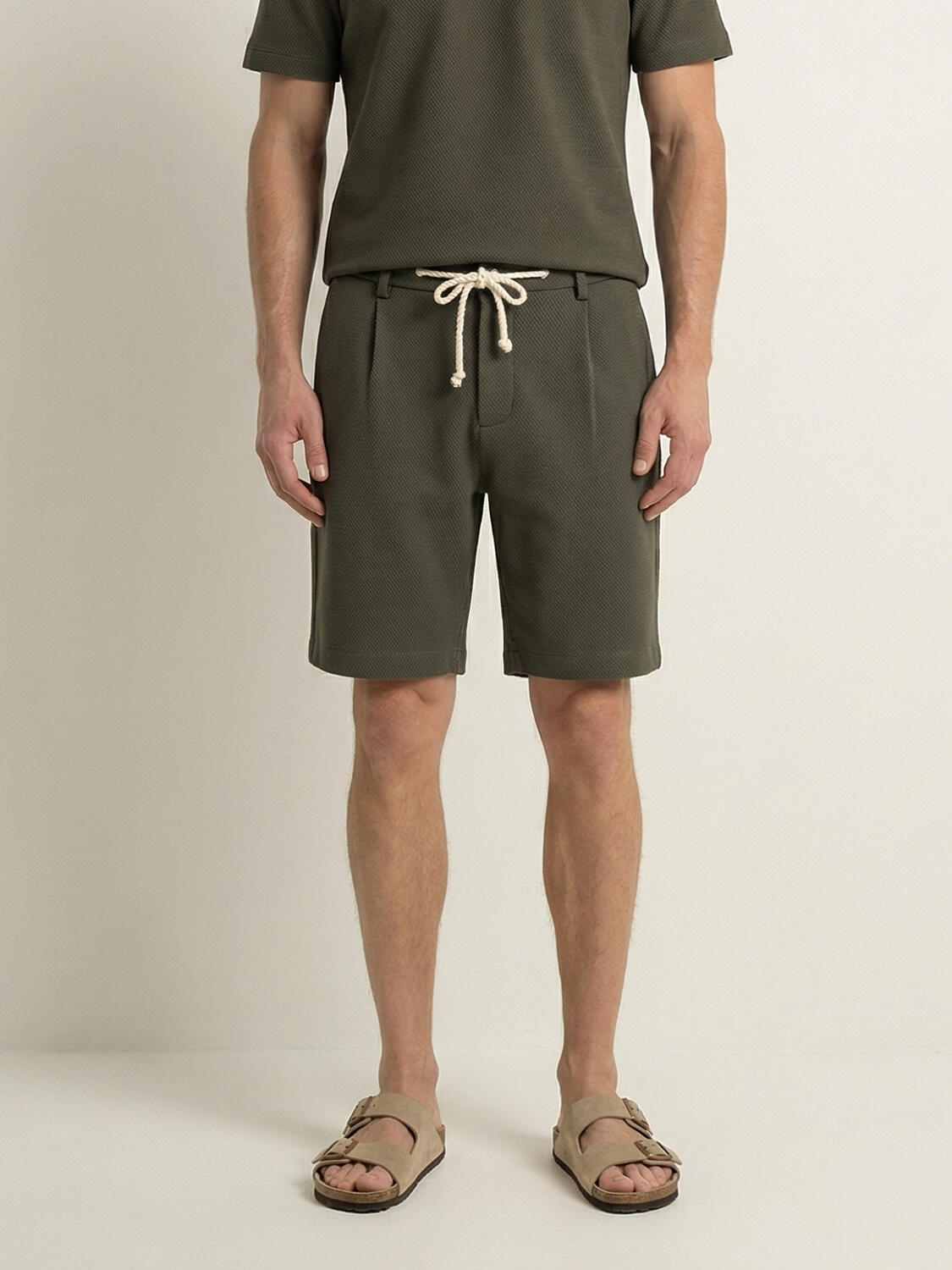 Haki Pamuk Dokulu Regular Fit Şort - 1