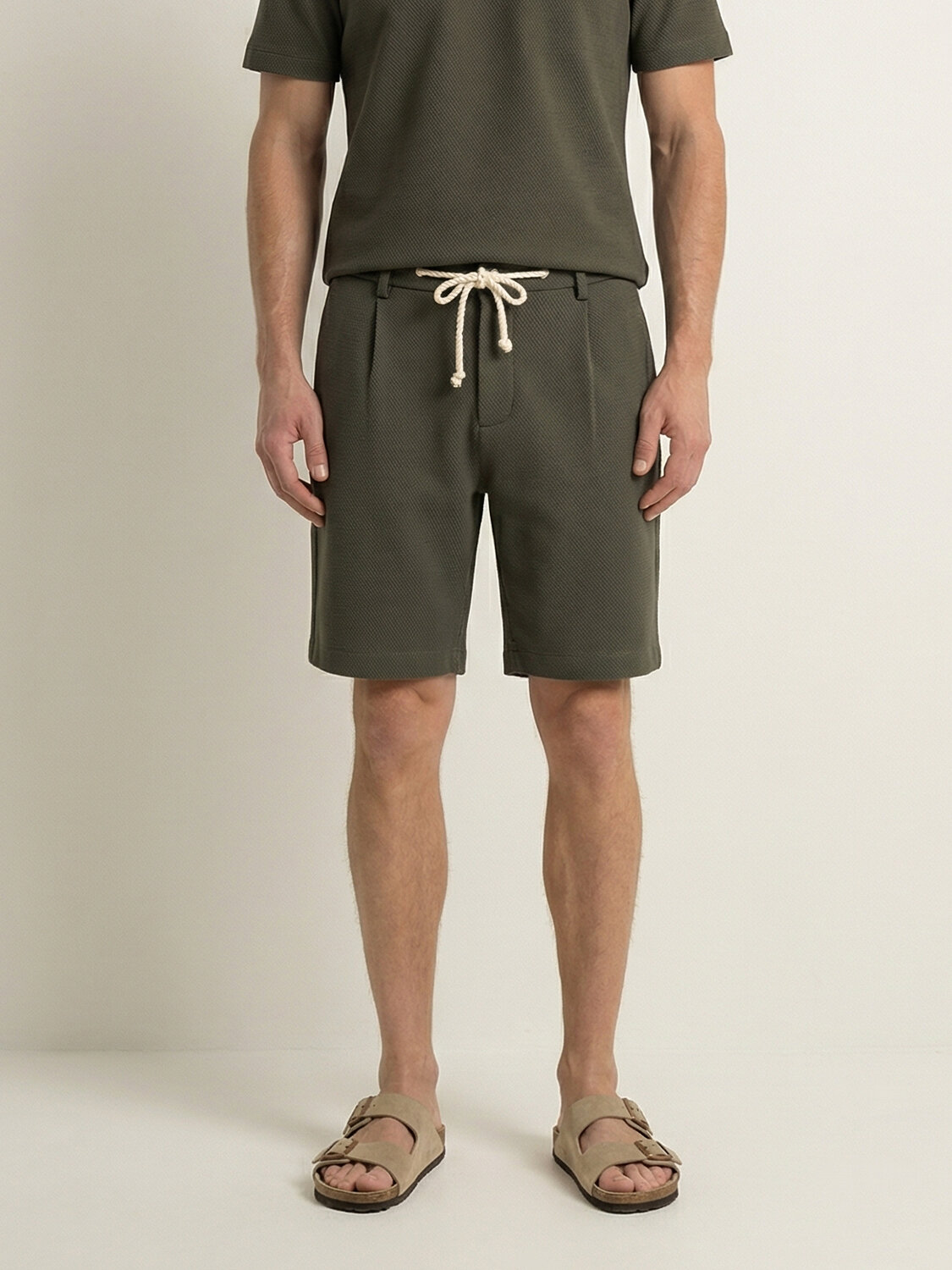 Haki Pamuk Dokulu Regular Fit Şort
