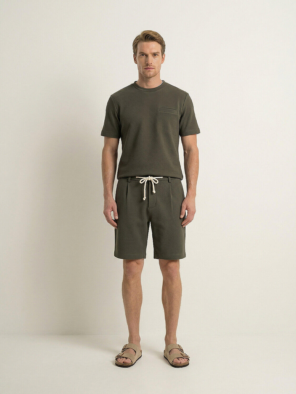 Haki Pamuk Dokulu Regular Fit Şort - 1