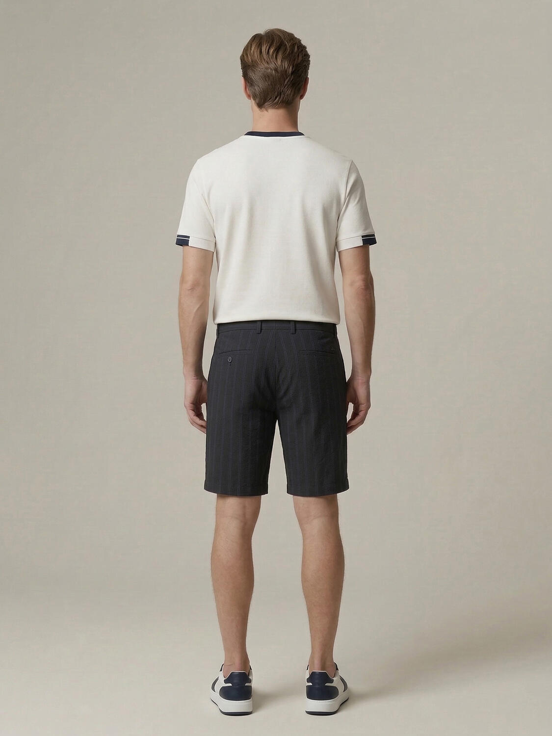 Lacivert Doğal Dökümlü Regular Fit Şort - 4