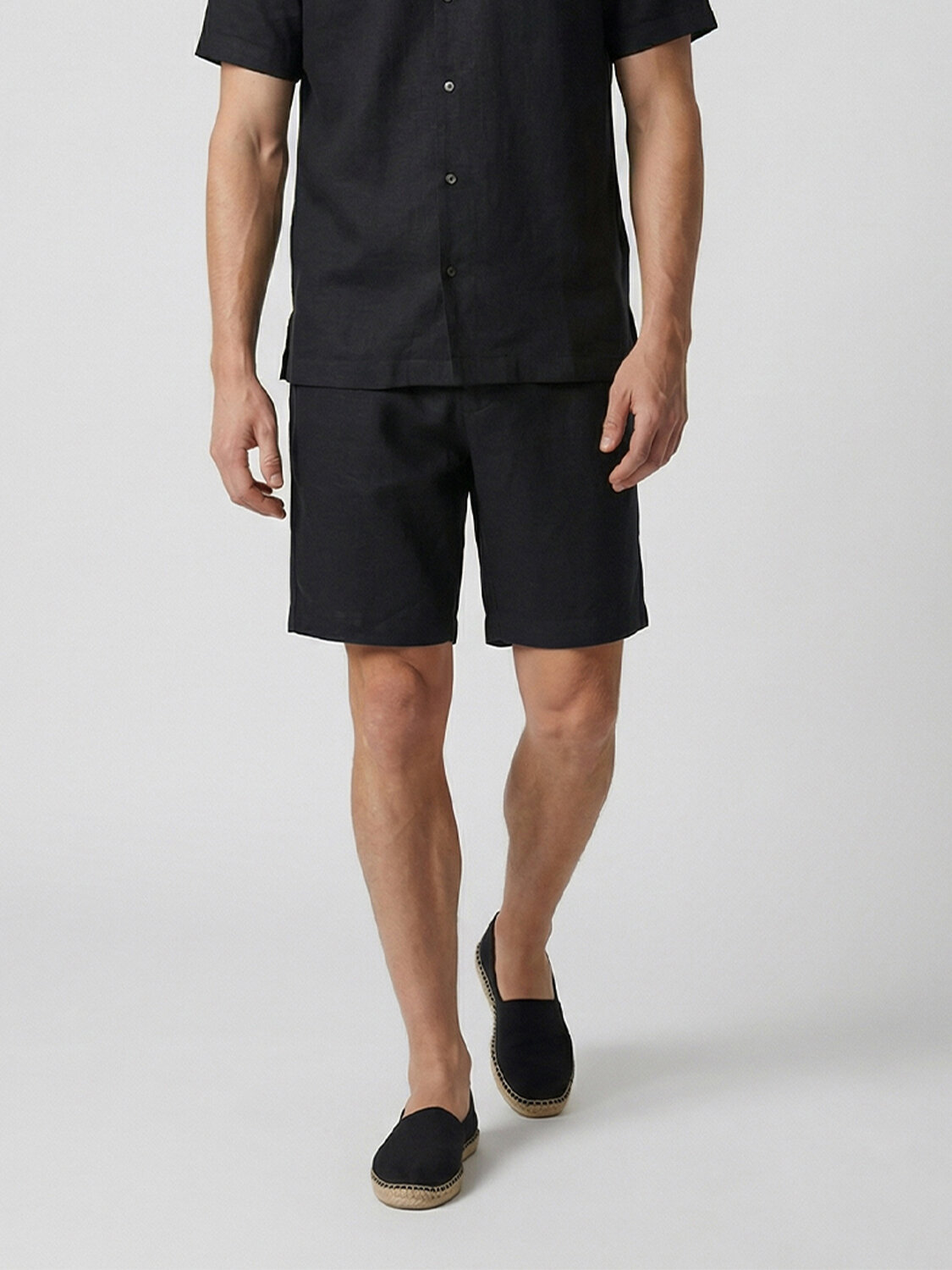 Siyah %100 Keten Regular Fit Şort