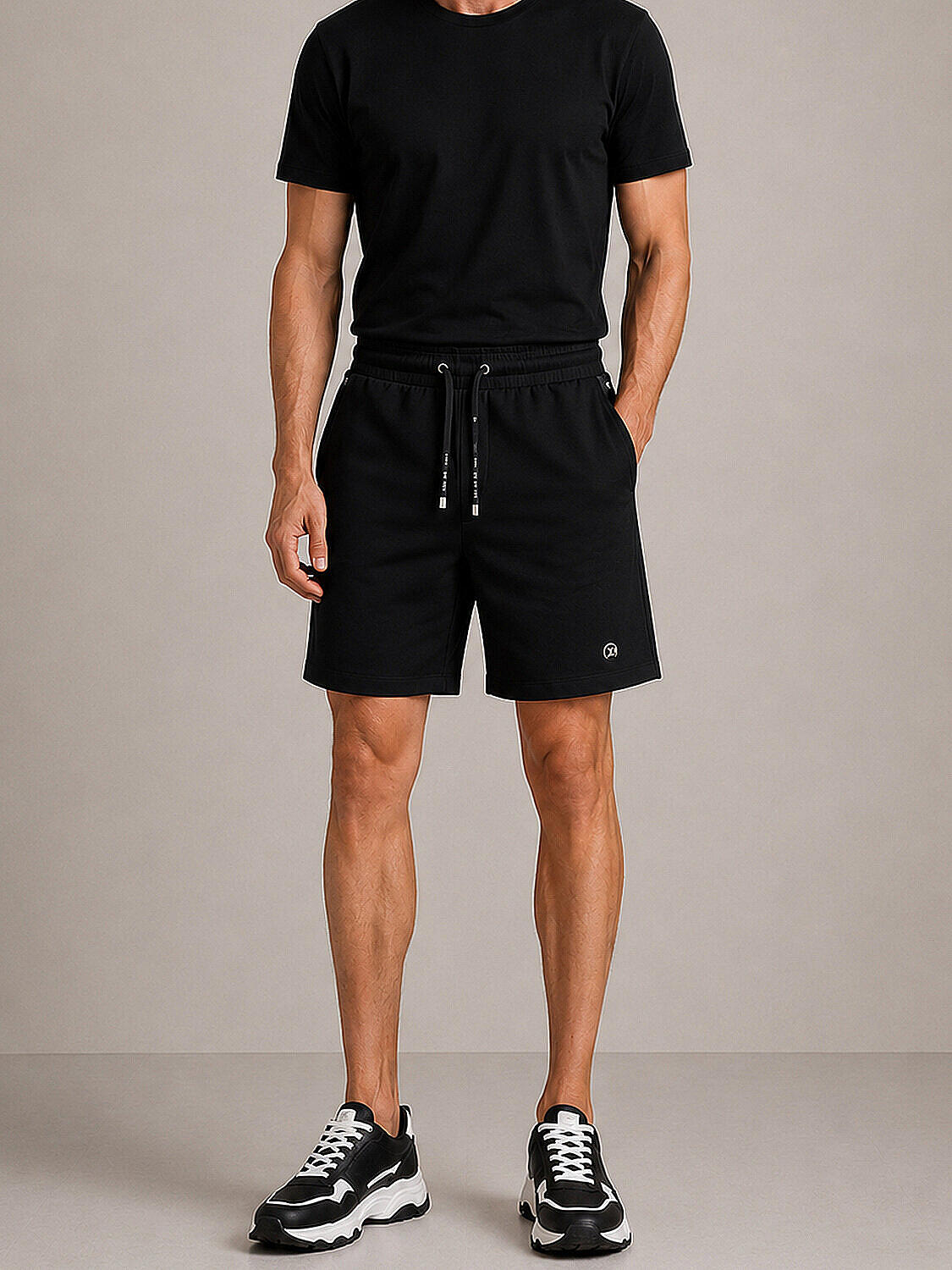Siyah Pamuk Dokulu Regular Fit Şort (1)