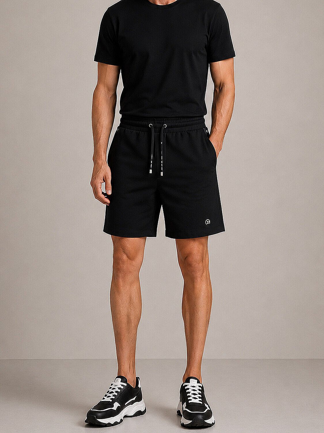 Siyah Pamuk Dokulu Regular Fit Şort