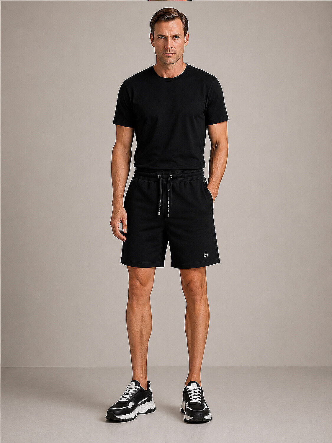 Siyah Pamuk Dokulu Regular Fit Şort (1)