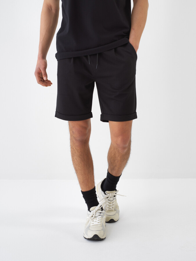 Siyah Pamuk Dokulu Regular Fit Şort - 1