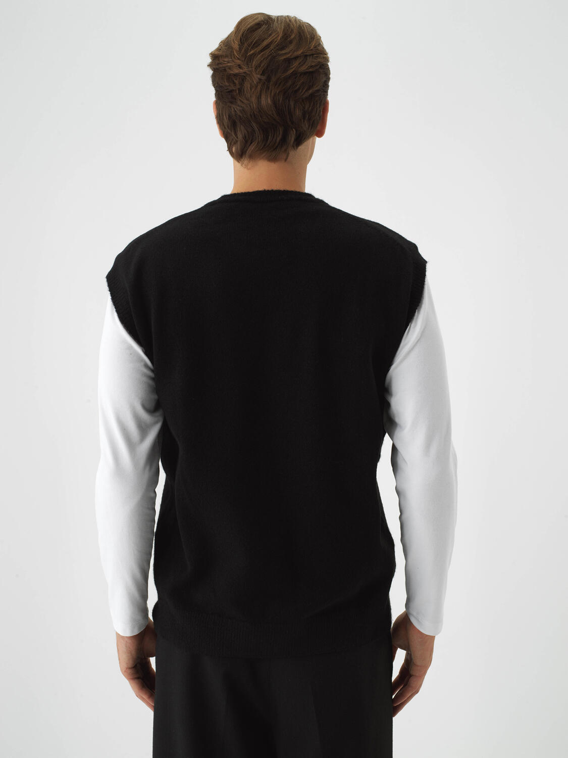 Siyah Yumuşak Dokulu Regular Fit Süveter - 4