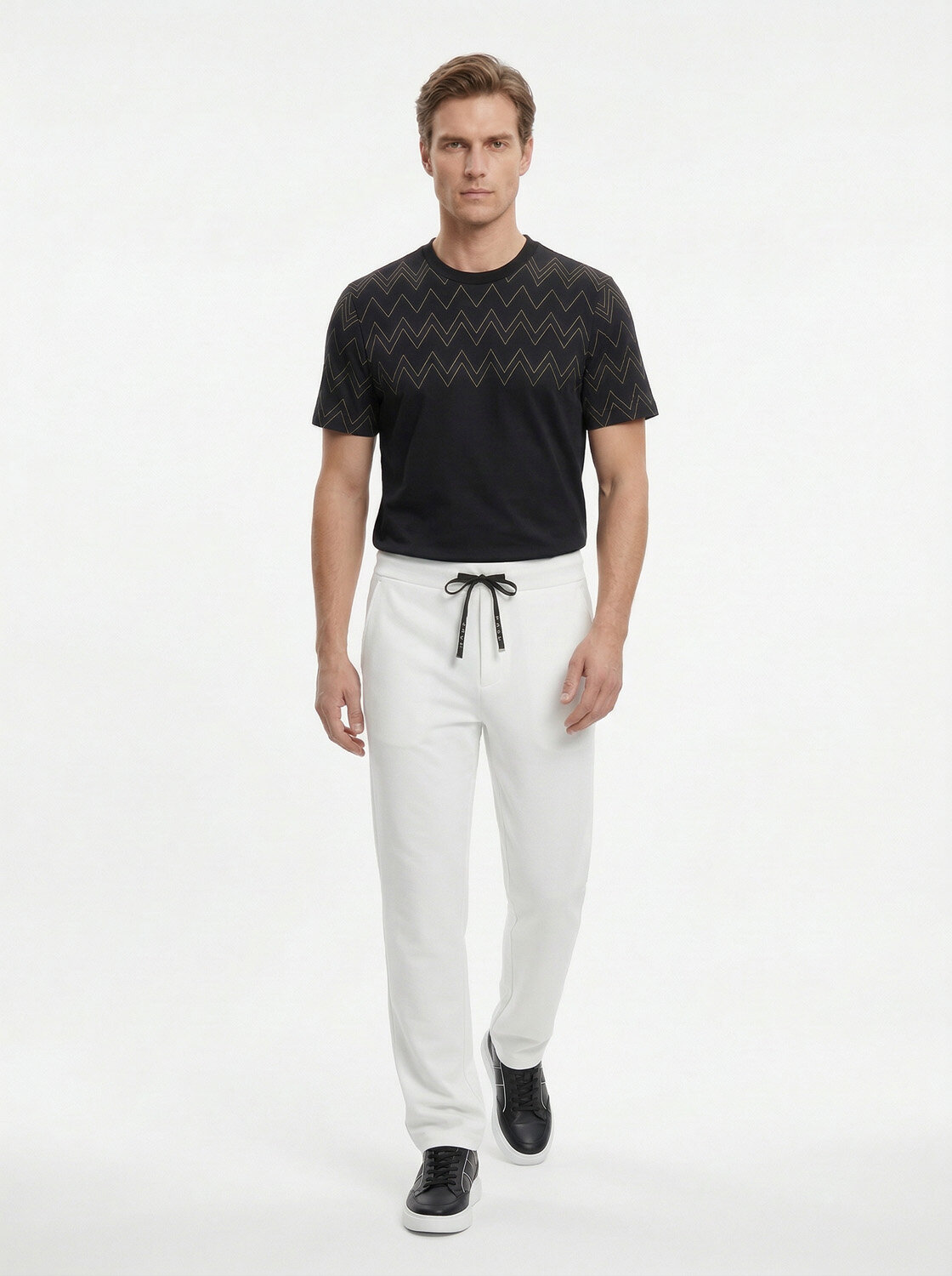 Beyaz Pamuk Dokulu Regular Fit Sweat Pantolon (1)