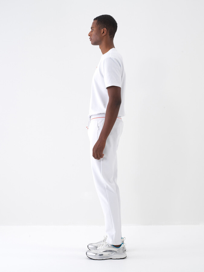 Beyaz Pamuk Dokulu Regular Fit Sweat Pantolon (5)