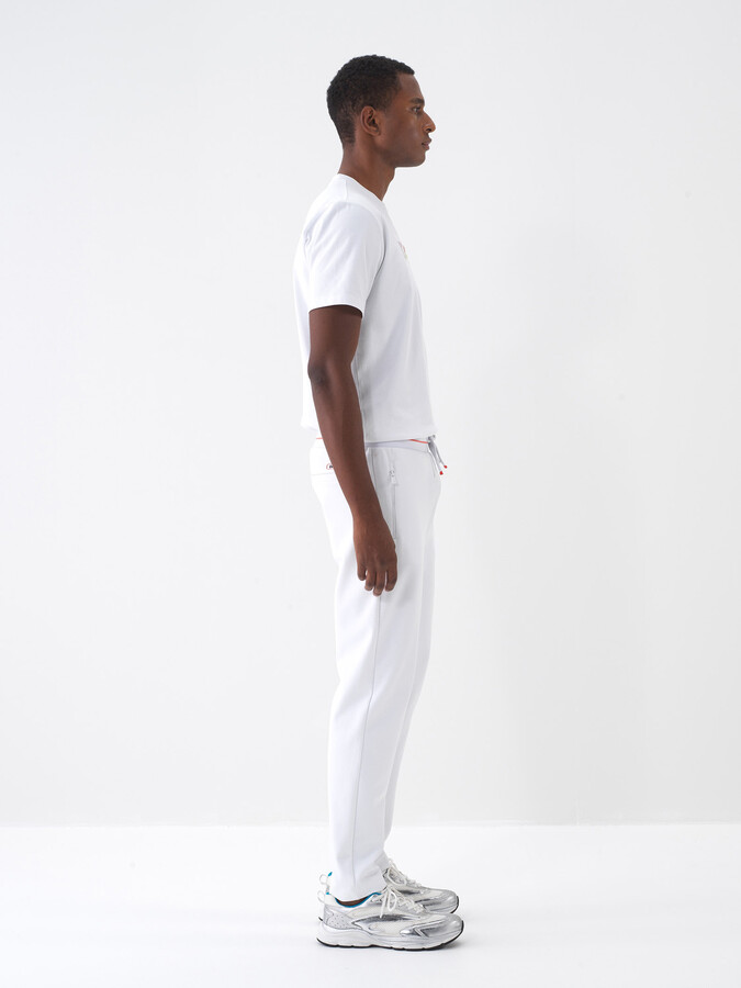 Beyaz Pamuk Dokulu Regular Fit Sweat Pantolon (4)