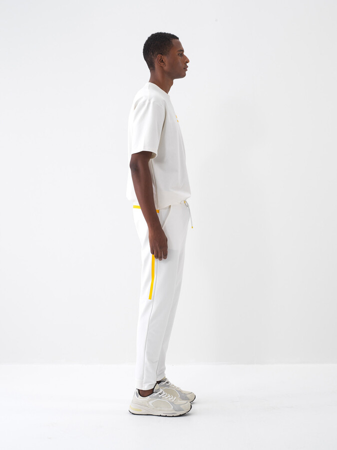 Ekru Pamuk Dokulu Slim Fit Sweat Pantolon (4)