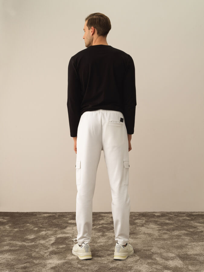 Kırık Beyaz Pamuk Dokulu Regular Fit Sweat Pantolon - Xint