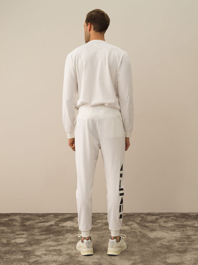 Kırık Beyaz Pamuk Dokulu Regular Fit Sweat Pantolon - Xint