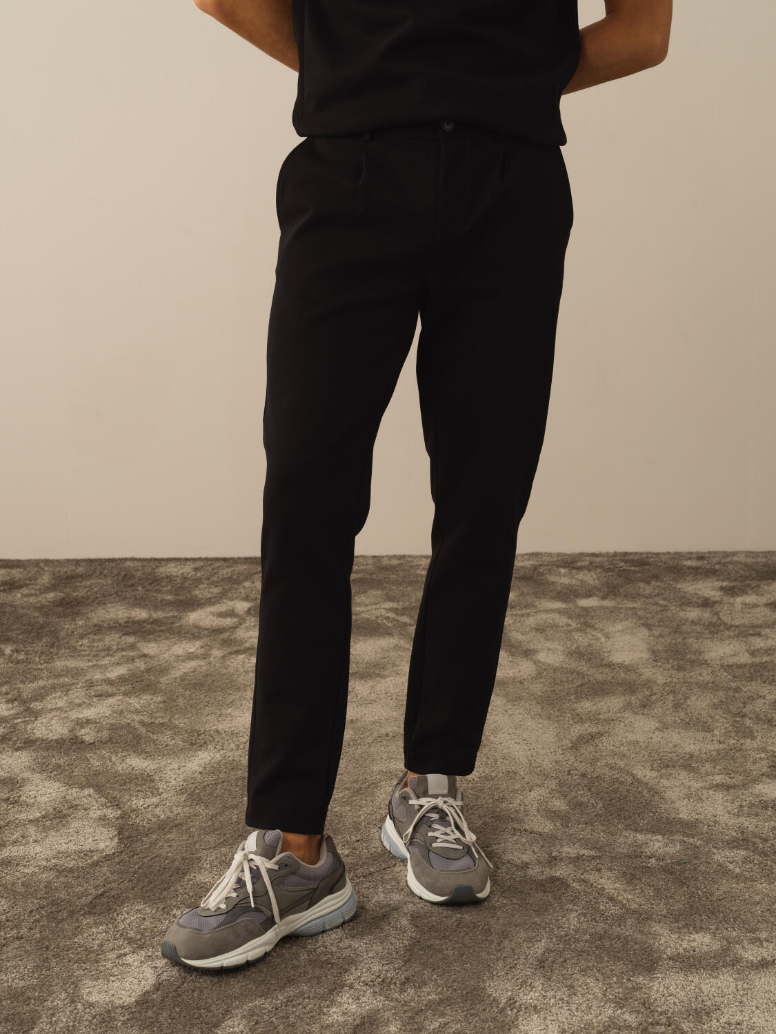 Siyah Pamuk Dokulu Regular Fit Sweat Pantolon