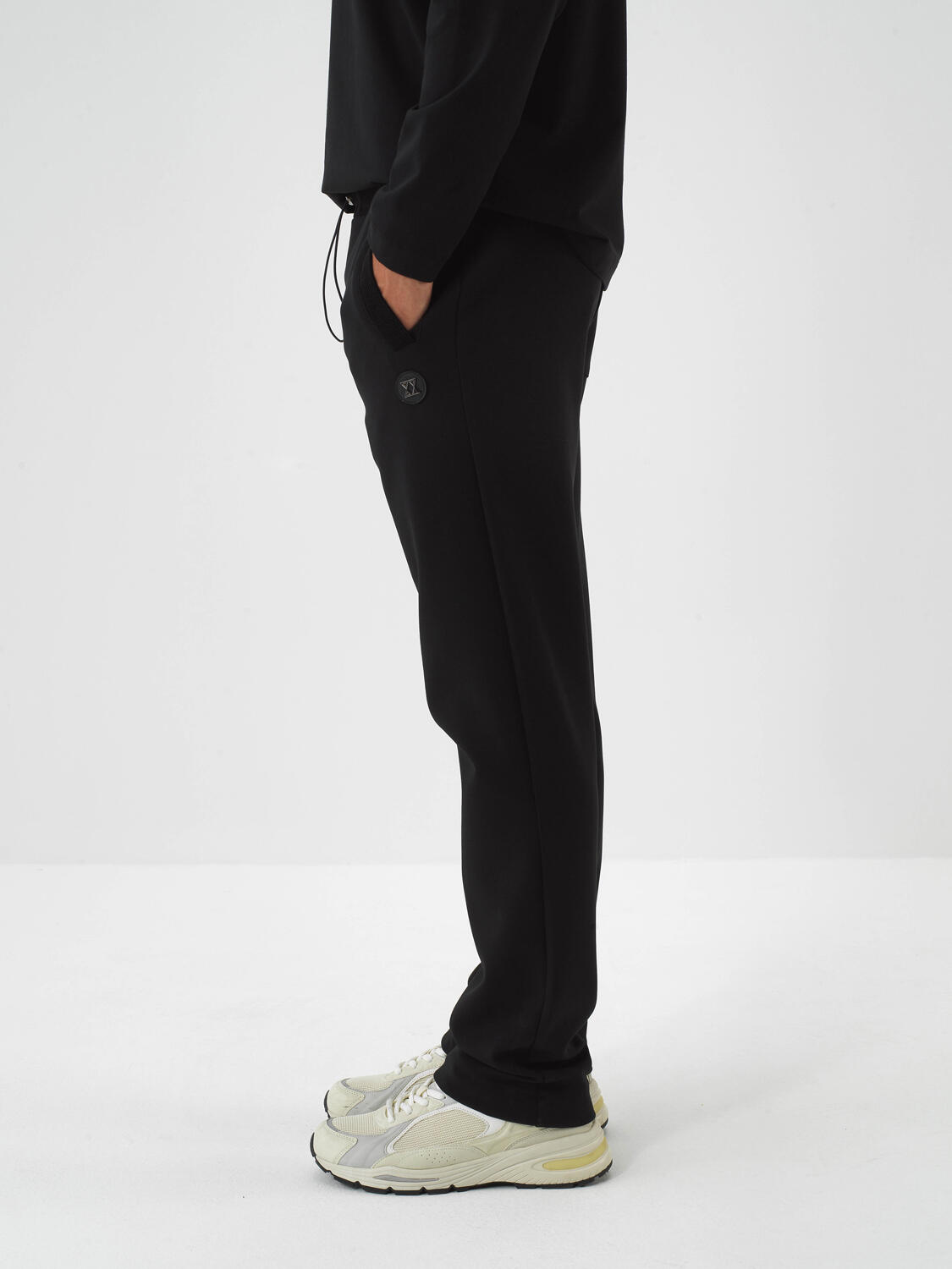 Siyah Pamuk Dokulu Regular Fit Sweat Pantolon - 4