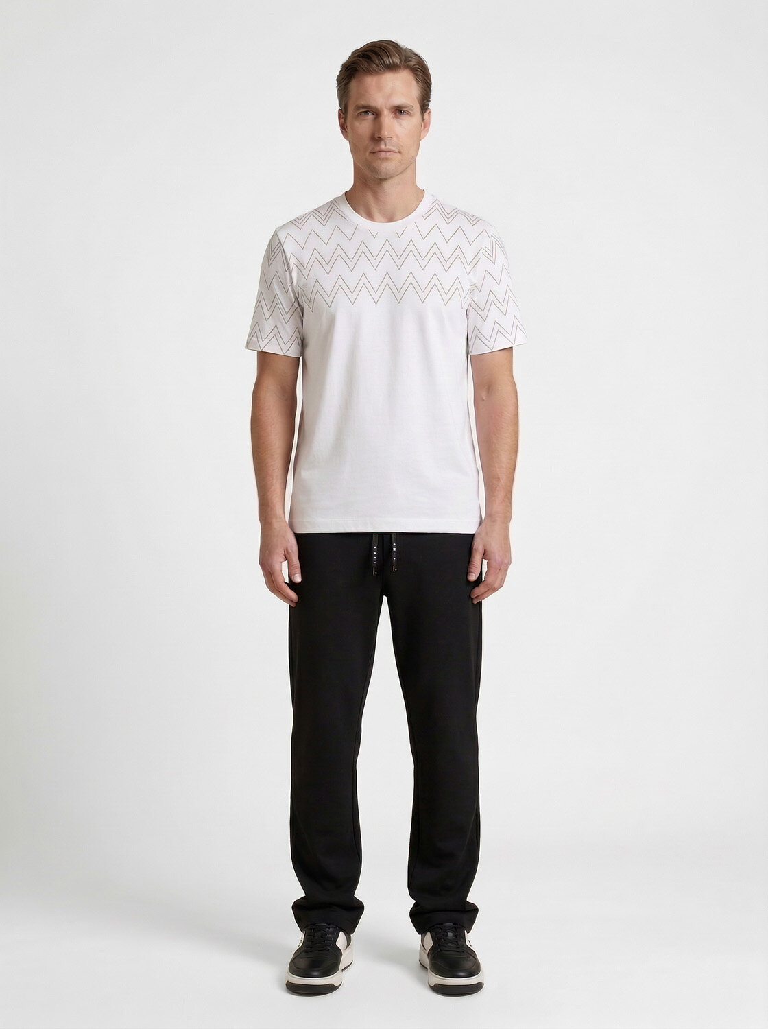 Siyah Pamuk Dokulu Regular Fit Sweat Pantolon (1)