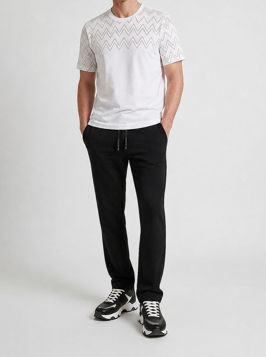 Siyah Pamuk Dokulu Regular Fit Sweat Pantolon (1)