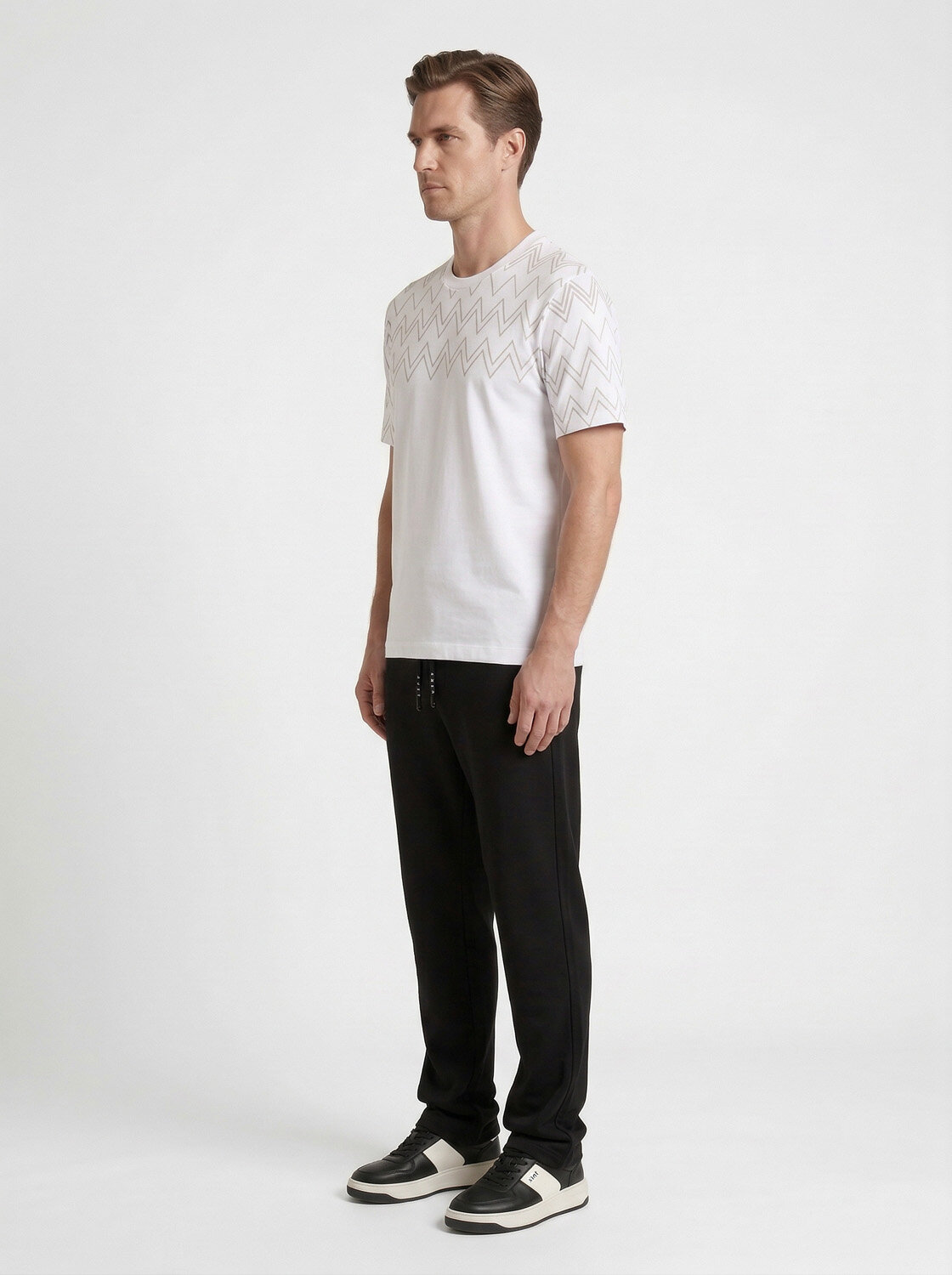 Siyah Pamuk Dokulu Regular Fit Sweat Pantolon (3)