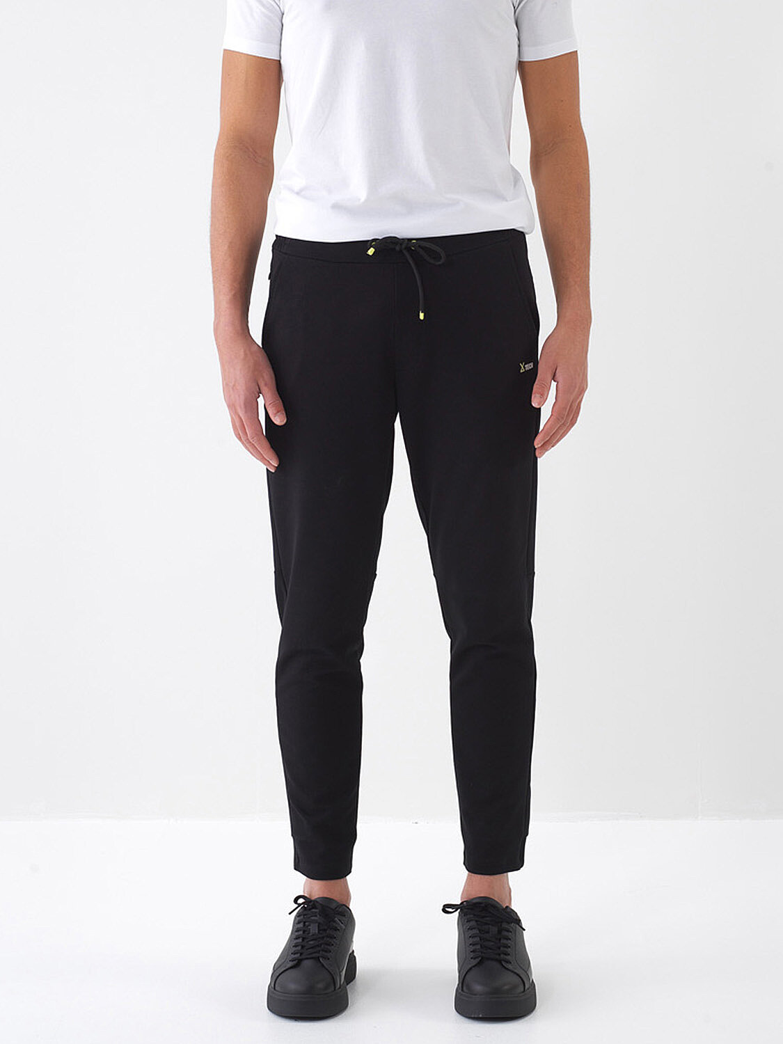 Siyah Pamuk Dokulu Slim Fit Sweat Pantolon