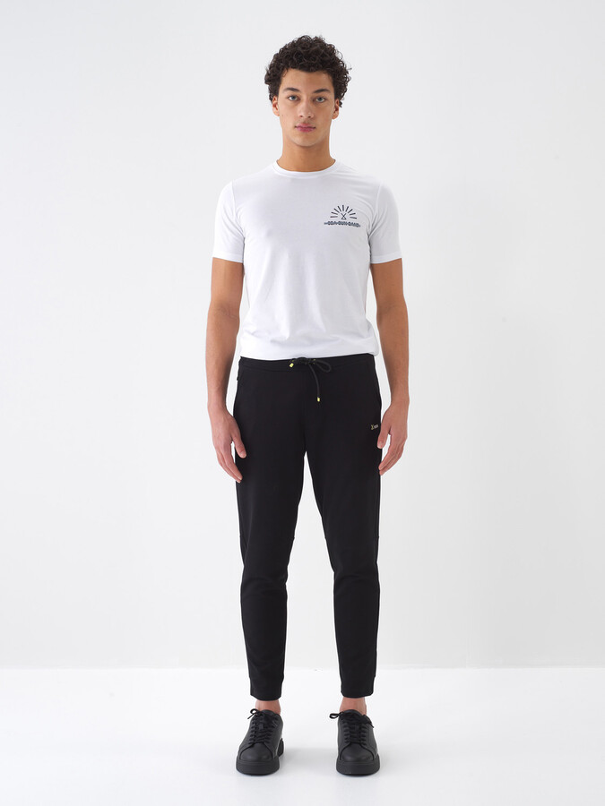 Siyah Pamuk Dokulu Slim Fit Sweat Pantolon (1)