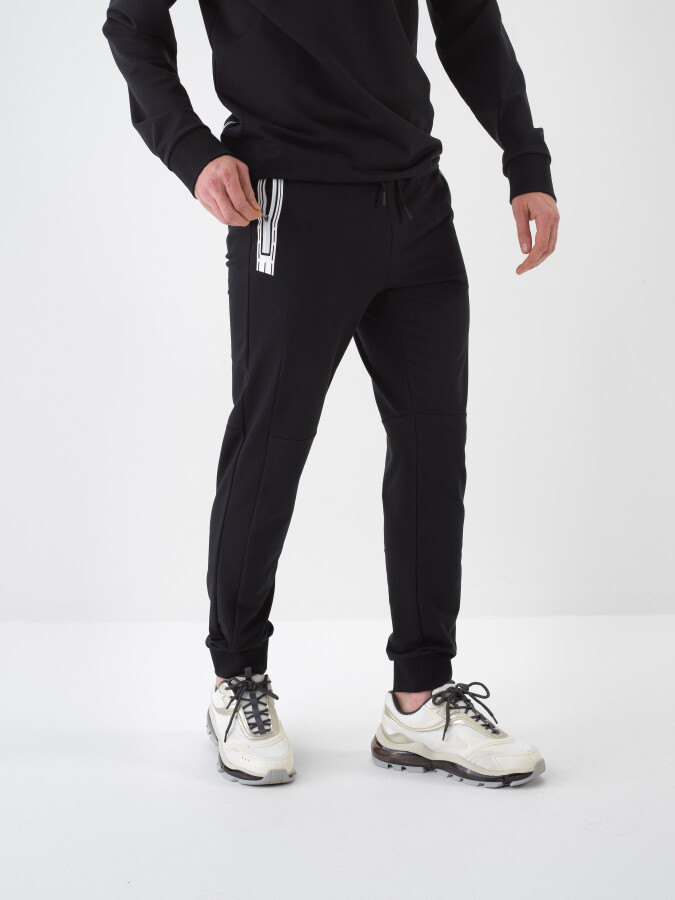 Siyah Pamuk Dokulu Slim Fit Sweat Pantolon